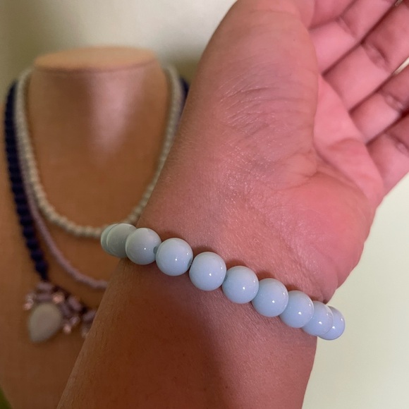 2 Piece Charming Charlie Blue and White Beaded Necklace and matching bracelet - Picture 8 of 8